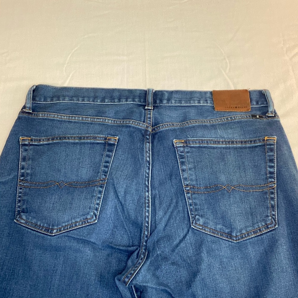 Lucky Brand Medium Wash Jeans